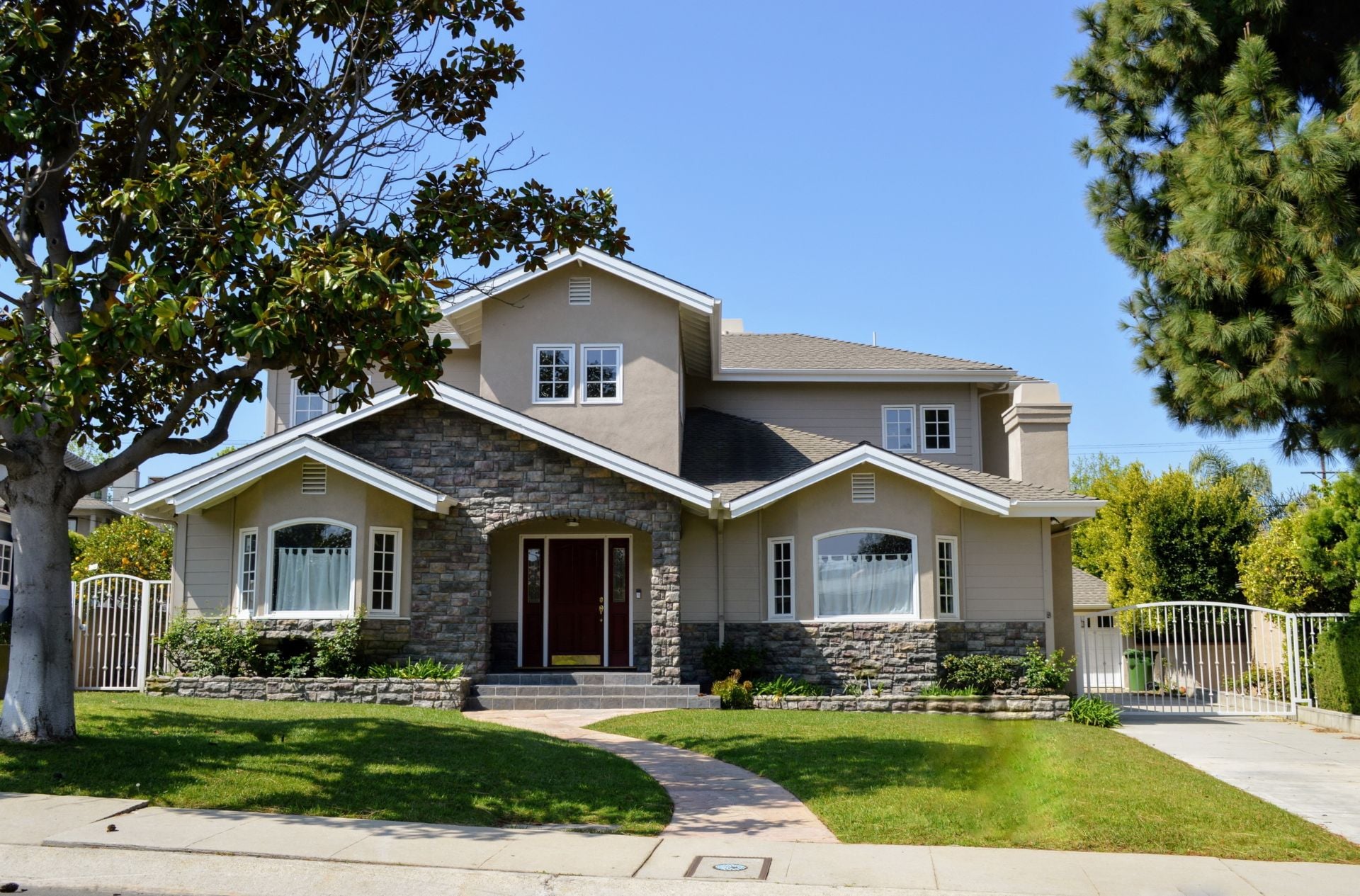 Typical home in the suburbs of Los Angeles, CA.