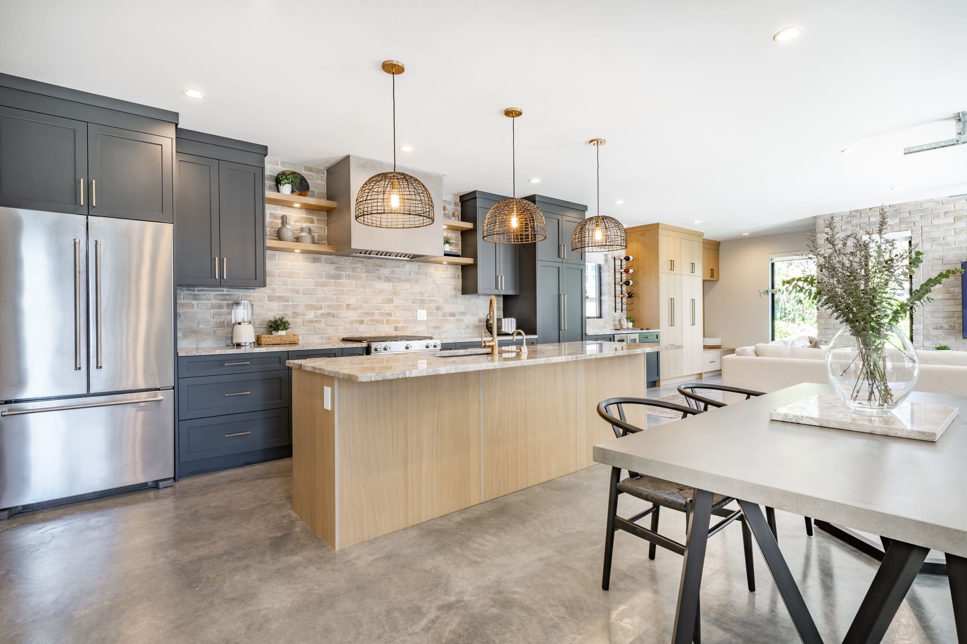 Interior modern and contemporary kitchen with farmhouse style and ocean view (1)