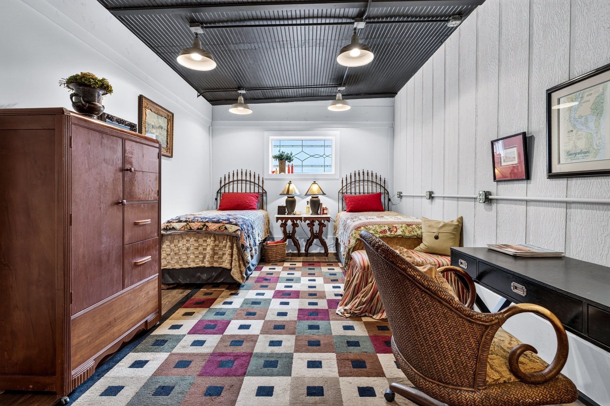 Carriage-house-style apartment living space at 500 Orange St, Georgetown SC