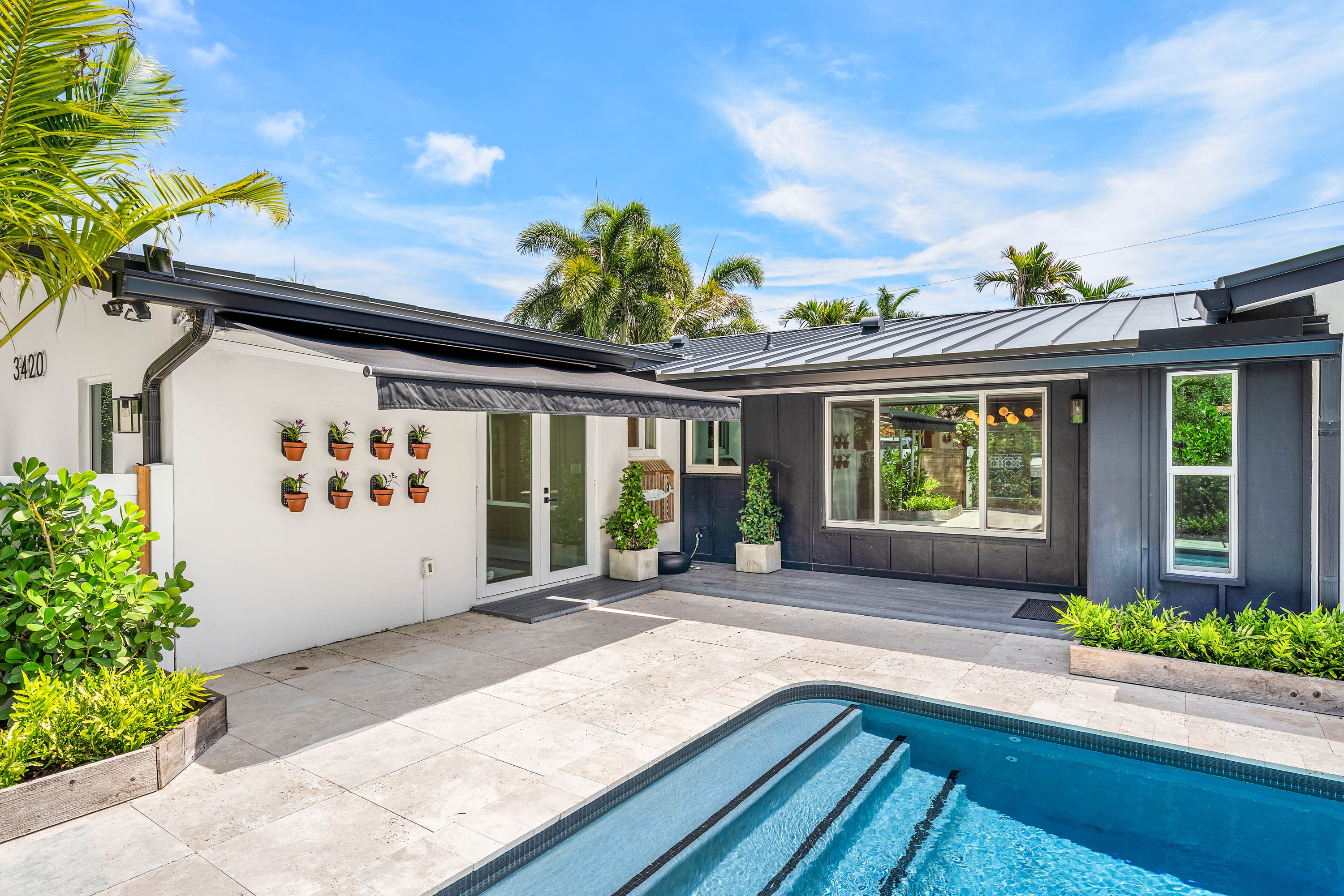 049-3420Northeast17thTerrace-OaklandPark-FL-33334-SMALL