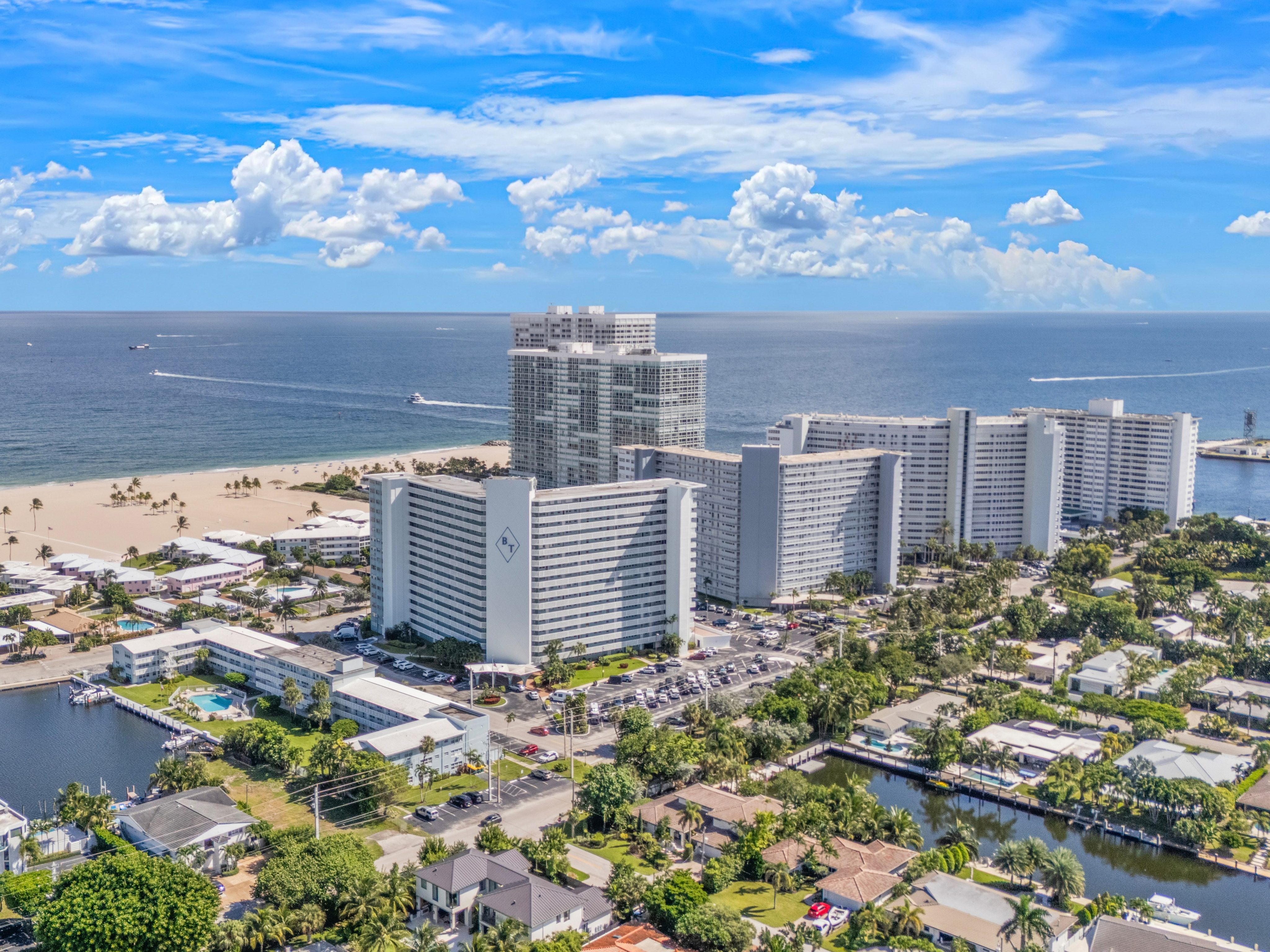 oceanfront-condo-towers-aerial-fort-lauderdale