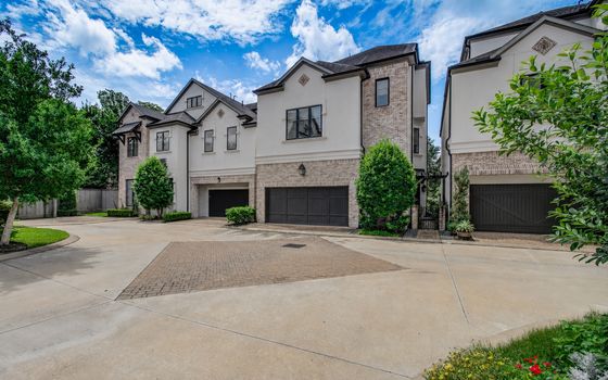 Exterior pic