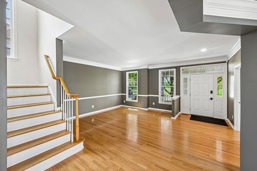 13-web-or-mls-Wright Dr-S1607-022