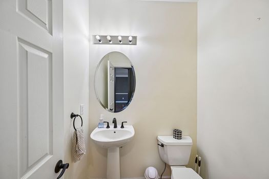 18-web-or-mls-Wright Dr-S1607-029