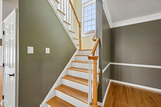 36-web-or-mls-Wright Dr-S1607-039
