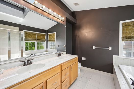 44-web-or-mls-Wright Dr-S1607-048