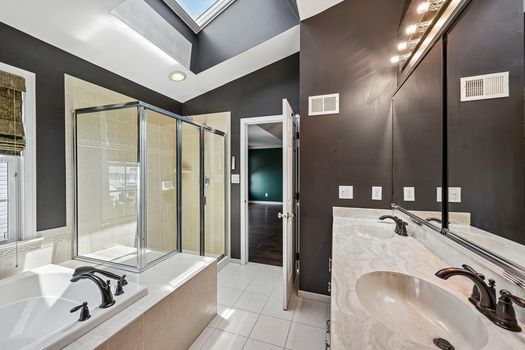 45-web-or-mls-Wright Dr-S1607-047