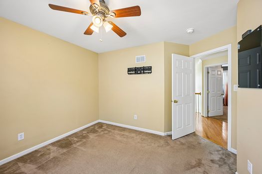 57-web-or-mls-Wright Dr-S1607-068