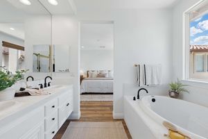 traditional American-style bathroom