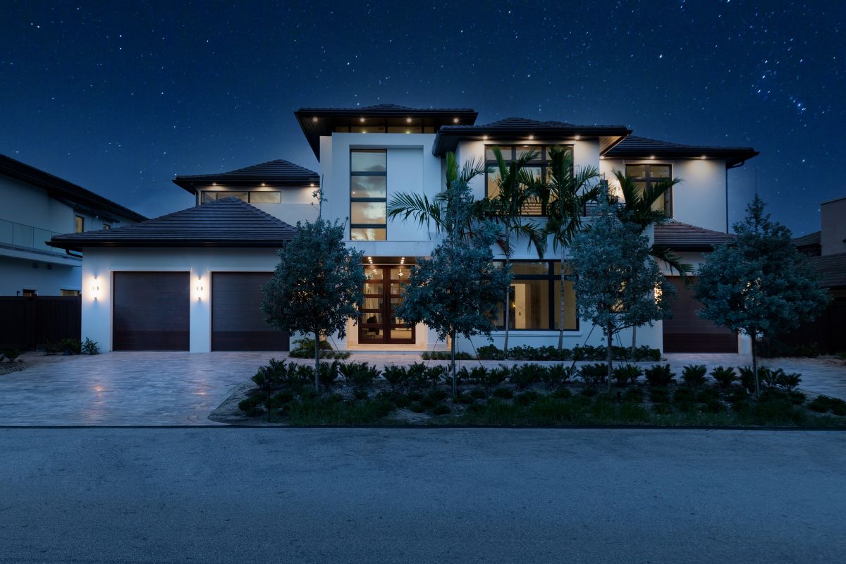Contemporary building in bustling cityscape
