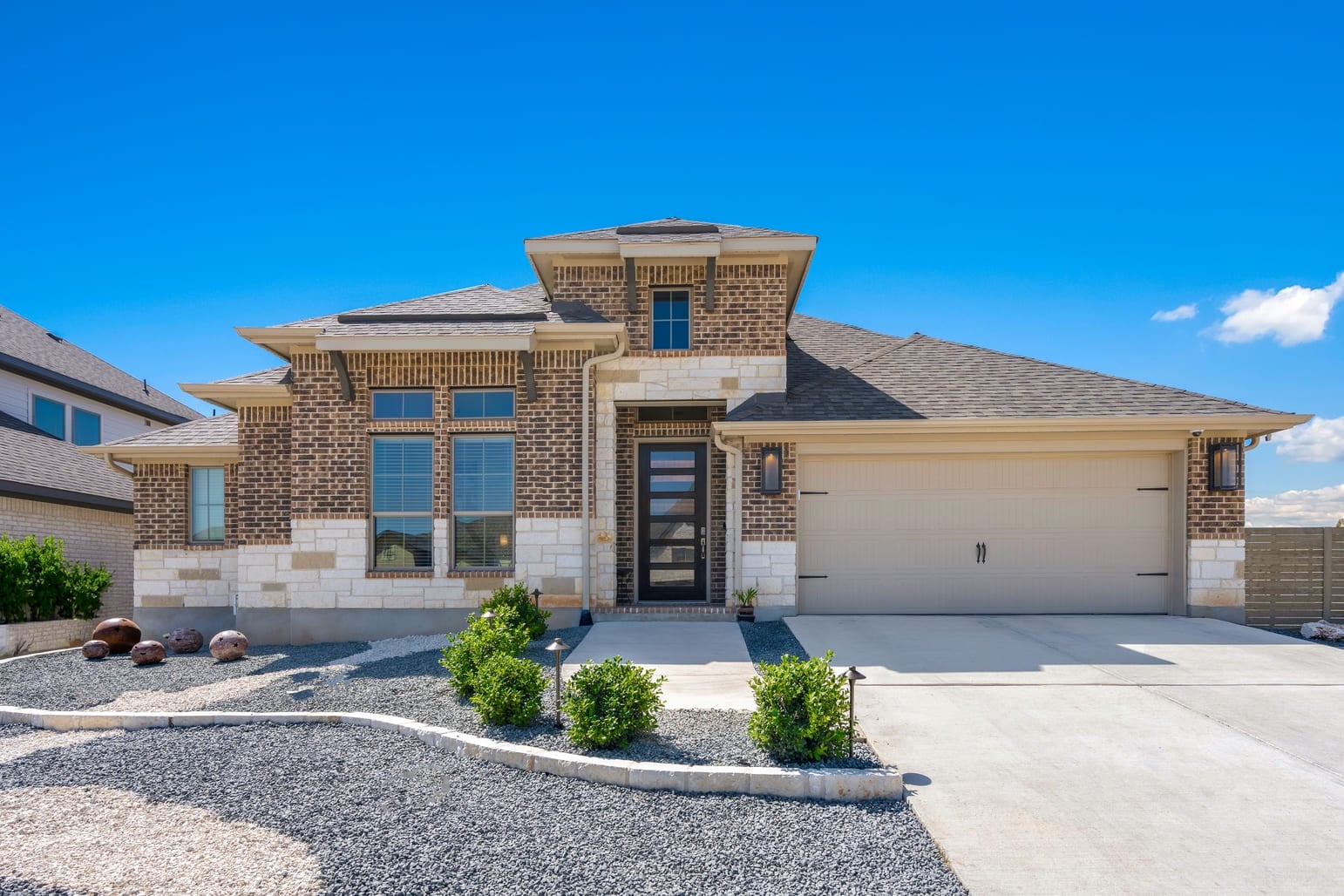Dallas, texas - July 8th 2023 a home with a yard (1) (1)