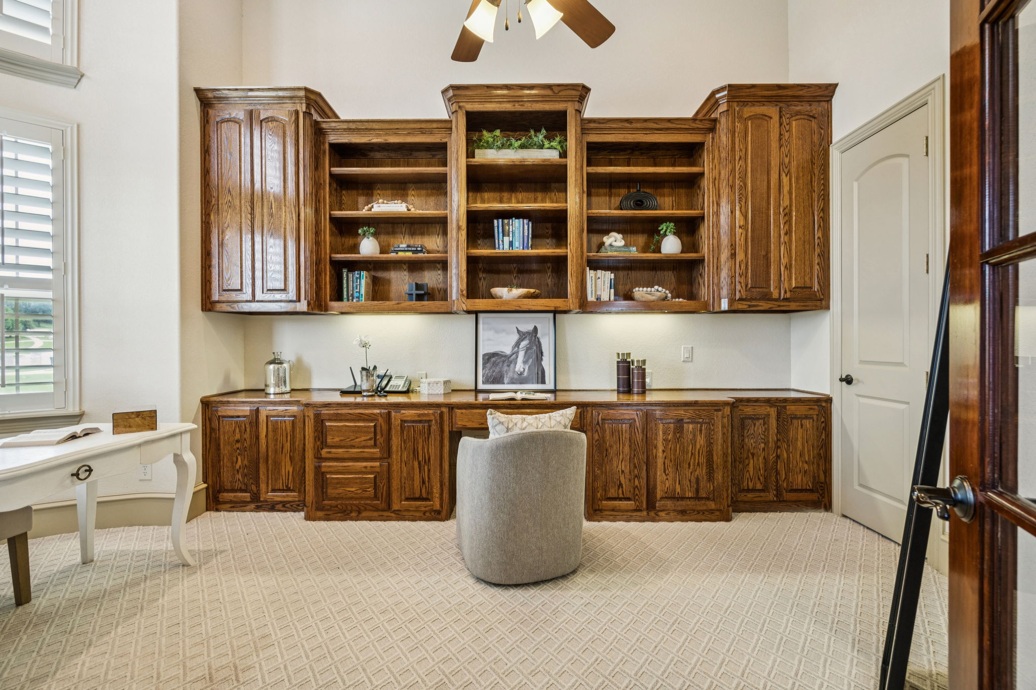 Fully staged home office