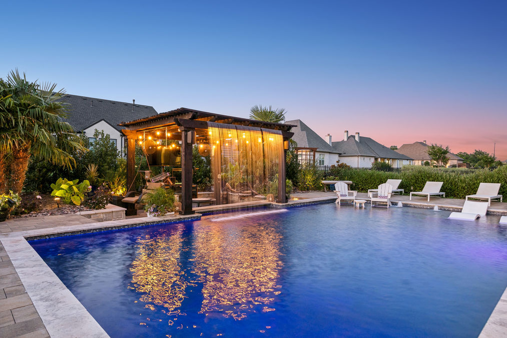 #202-317-knights-trail-heath-luxury-home