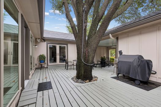Courtyard deck with Grill Area| 9020 Glen Springs Dr, Dallas, TX 75243 | Lake Highlands