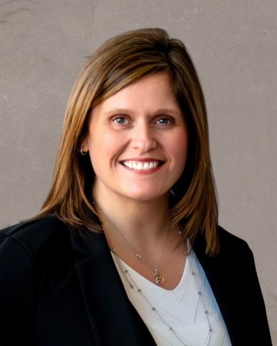 Brandi Stull Headshot