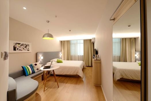 Placeholder-Listings-Apartment-Interior-5