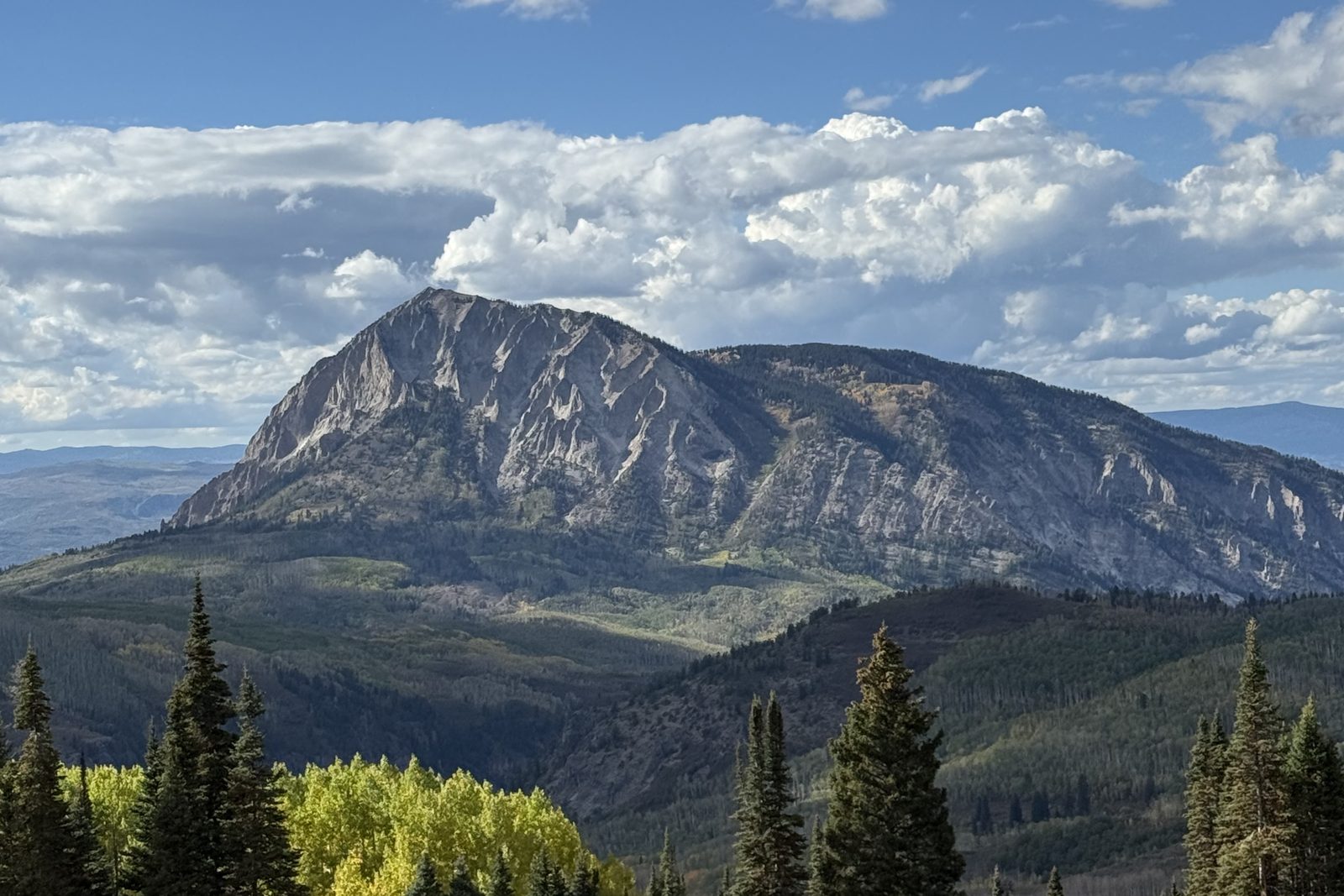 crested-butte-fall-colors-mountain