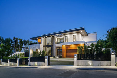 Find Your Dream Home (placeholder photo 01)