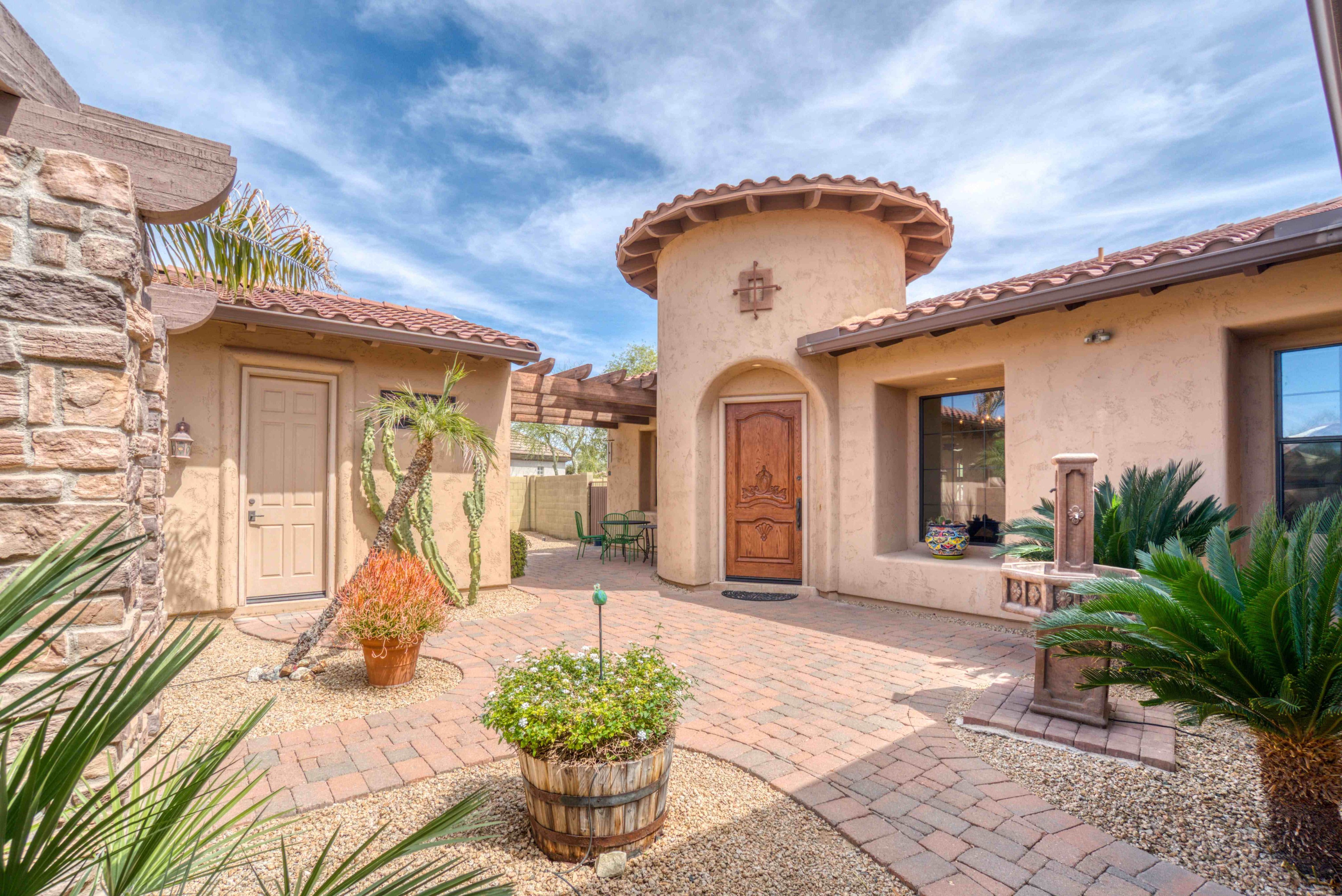 A beautiful Spanish - Southwestern home