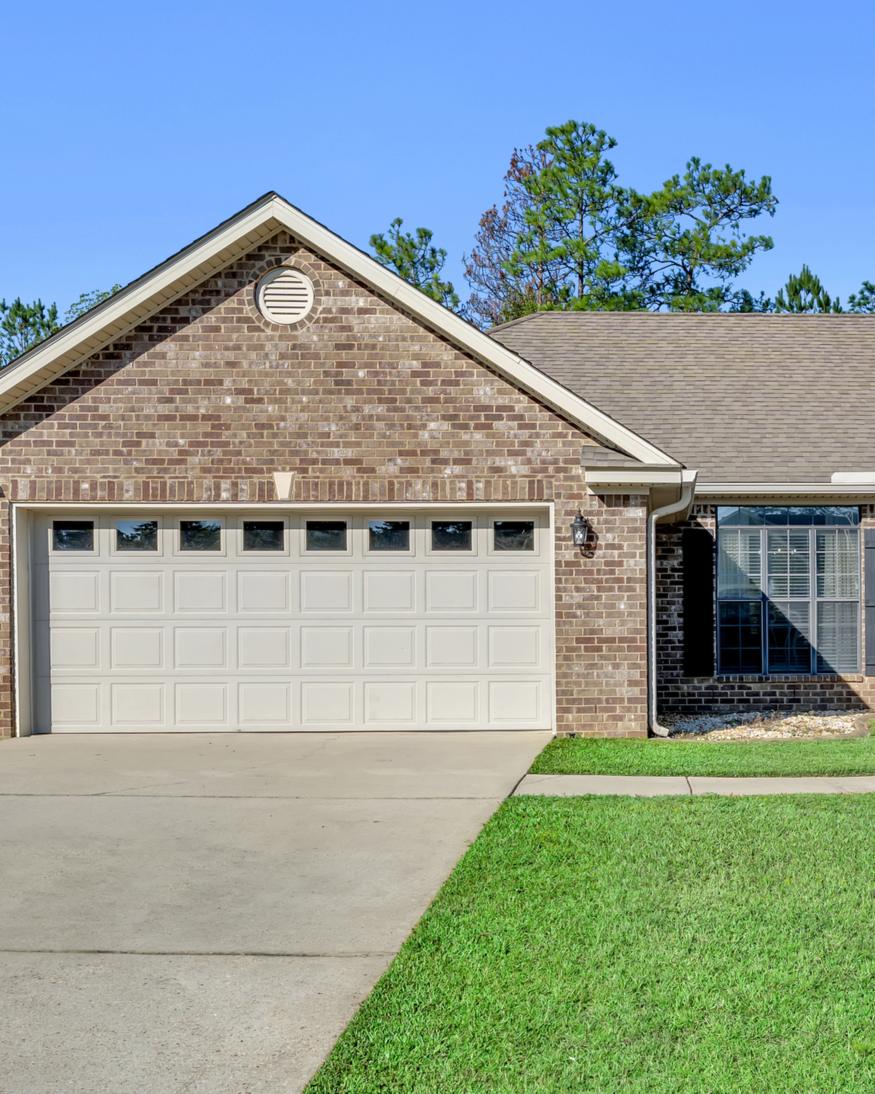03-home-sellers-card-front-exterior