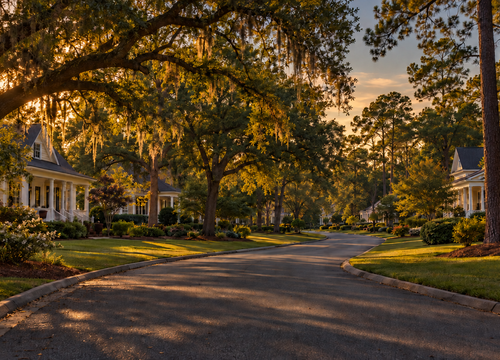 Rincon area golden-hour streetscape