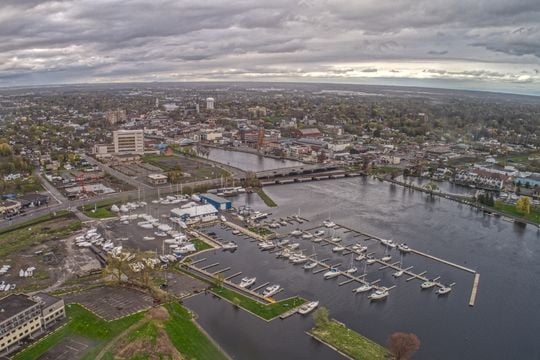 Belleville Ontario Page Photo