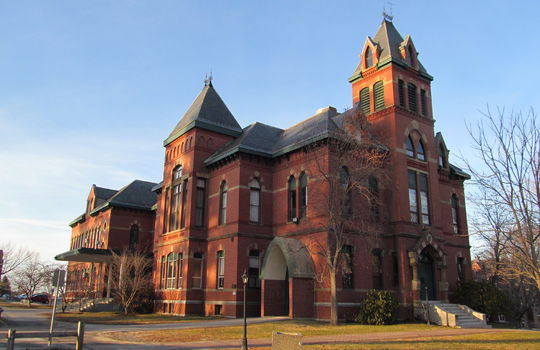 Corthell_Hall,_University_of_Southern_Maine,_Gorham_ME