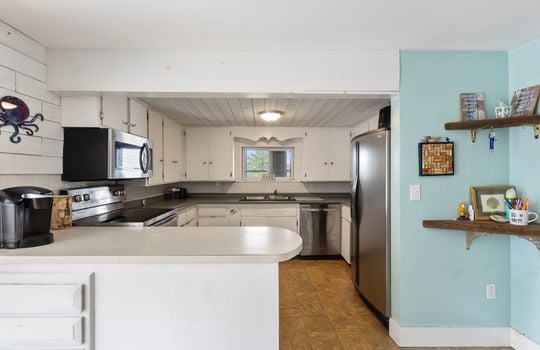 649_Ferry_Rd_07