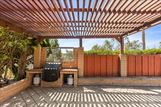 25-web-or-mls-1303-Crestridge-Dr-SandKasl-Imaging-Gary-Kasl-San-Diego-Residential-Hospitality-Photography-22