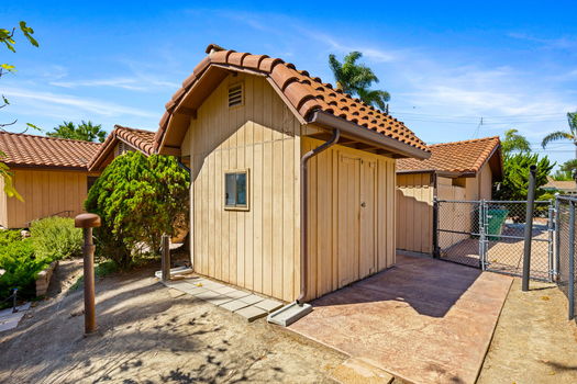 26-web-or-mls-1303-Crestridge-Dr-SandKasl-Imaging-Gary-Kasl-San-Diego-Residential-Hospitality-Photography-23