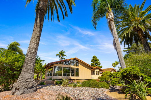 33-web-or-mls-1303-Crestridge-Dr-SandKasl-Imaging-Gary-Kasl-San-Diego-Residential-Hospitality-Photography-30