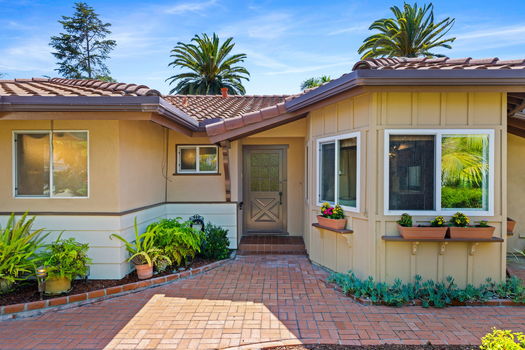 5-web-or-mls-1303-Crestridge-Dr-SandKasl-Imaging-Gary-Kasl-San-Diego-Residential-Hospitality-Photography-2