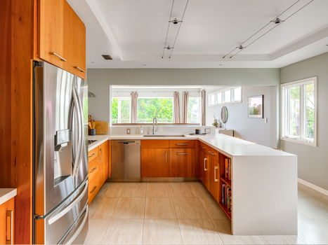 7-web-or-mls-2335-33rd-St-Gary-Kasl-SandKasl-Imaging-8