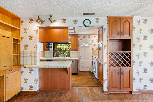 9-web-or-mls-1303-Crestridge-Dr-SandKasl-Imaging-Gary-Kasl-San-Diego-Residential-Hospitality-Photography-6