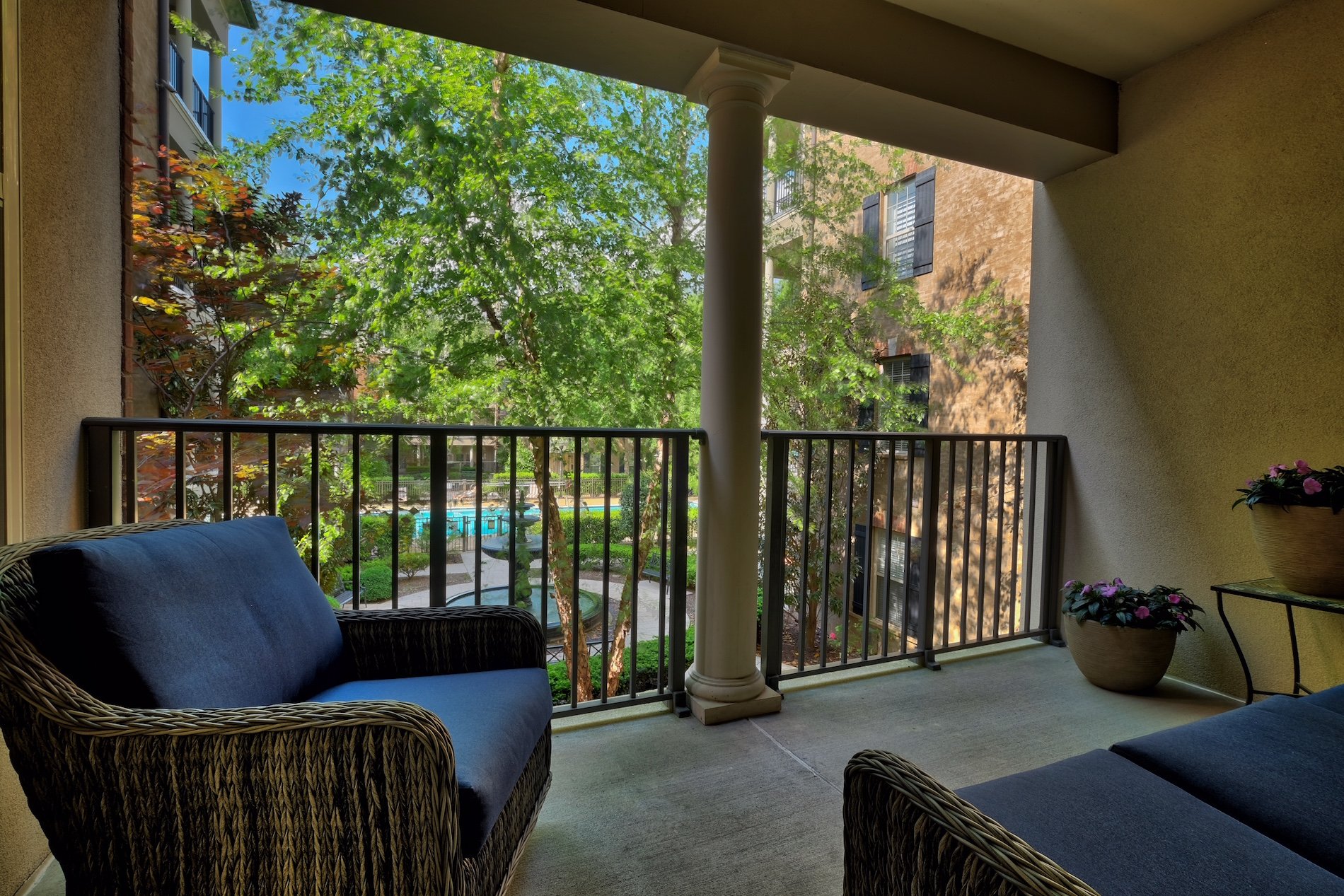 covered porch, pool, trees, Tennessee