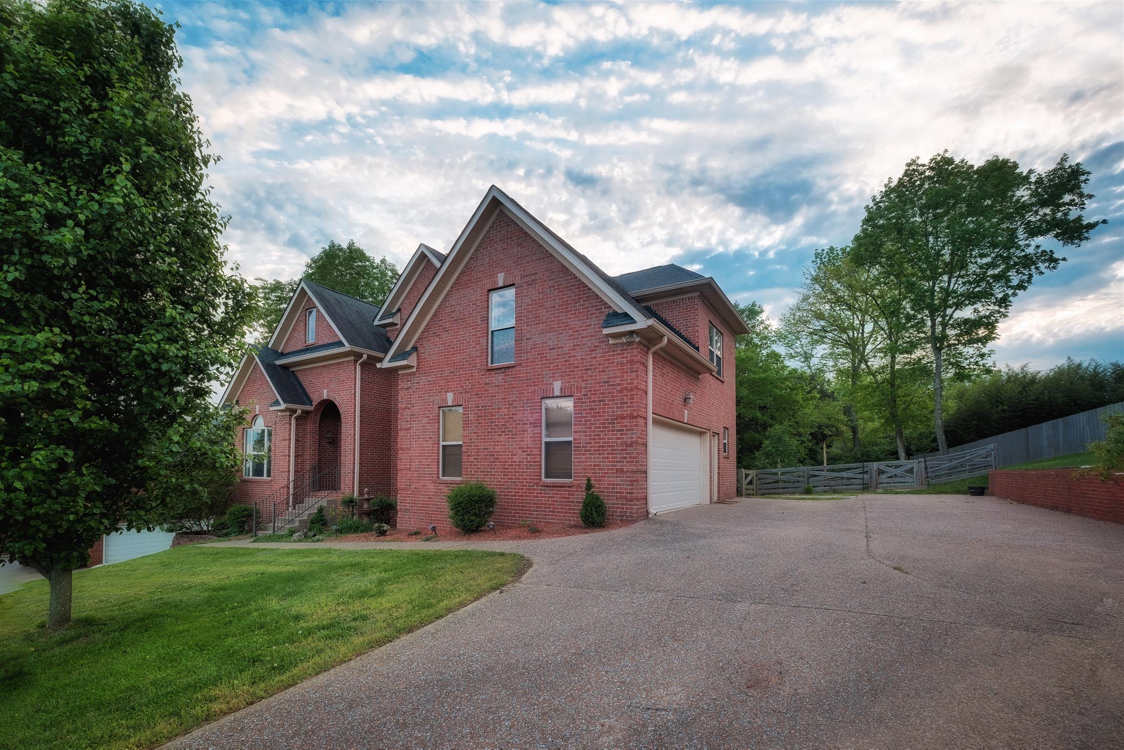 Nolensville home for sale with plenty of parking