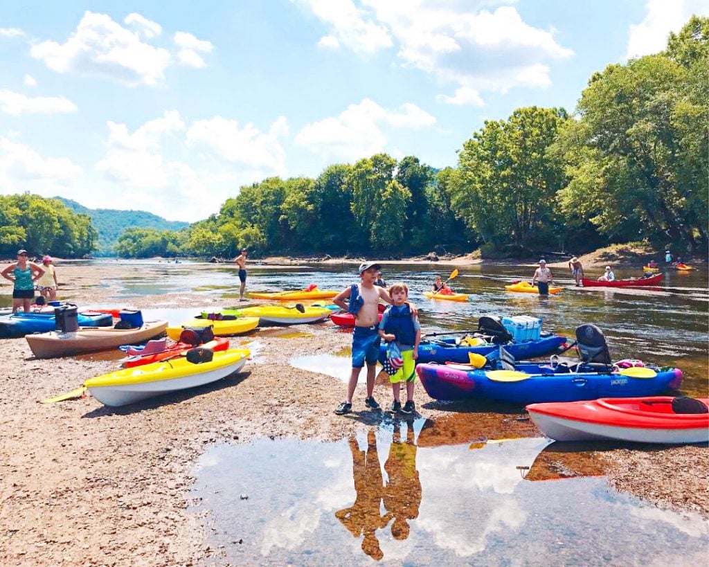 Kayaking down the Caney Fork River, where to kayak in Middle TN