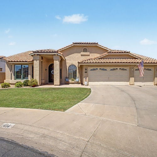 Just Listed - 414 S Surfside Dr Gilbert
