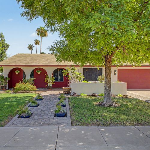 Just Listed! 2332 E Riviera Dr. Tempe